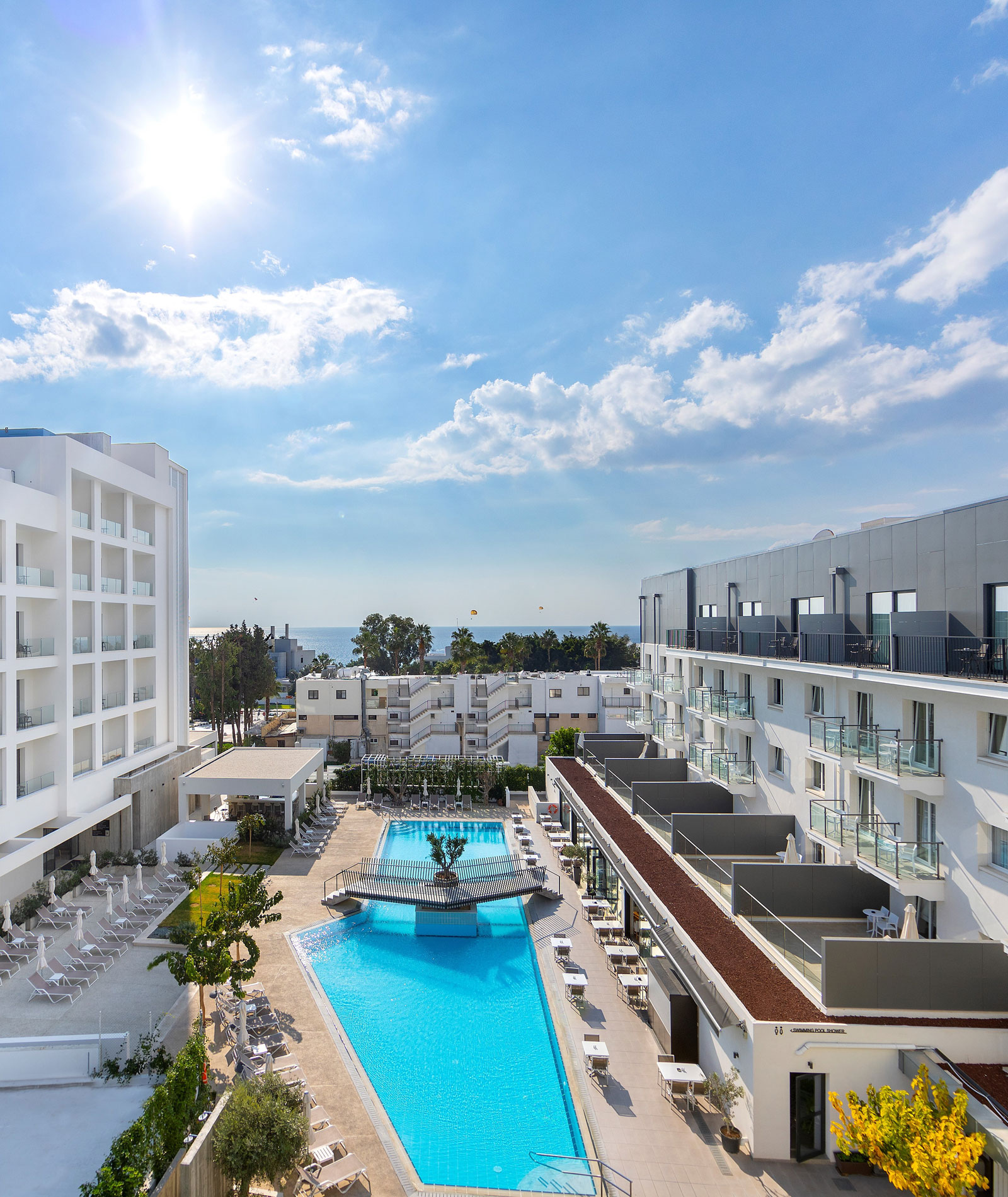 Anemi Hotel & Suites